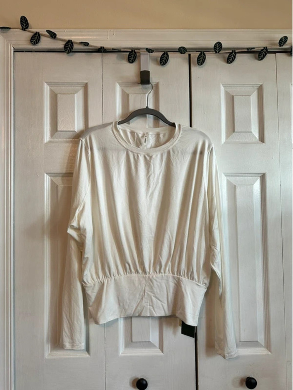 Halara cream NWT athleisure shirt, size 1X